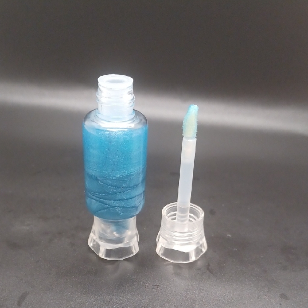 Shimmering Blue Lip Gloss